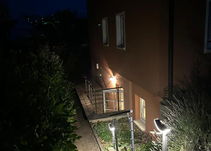 Schoene Einliegerwohnung Mit Stellplatz Daire *